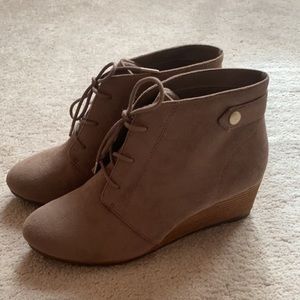 Dr. scholl’s wedge bootie